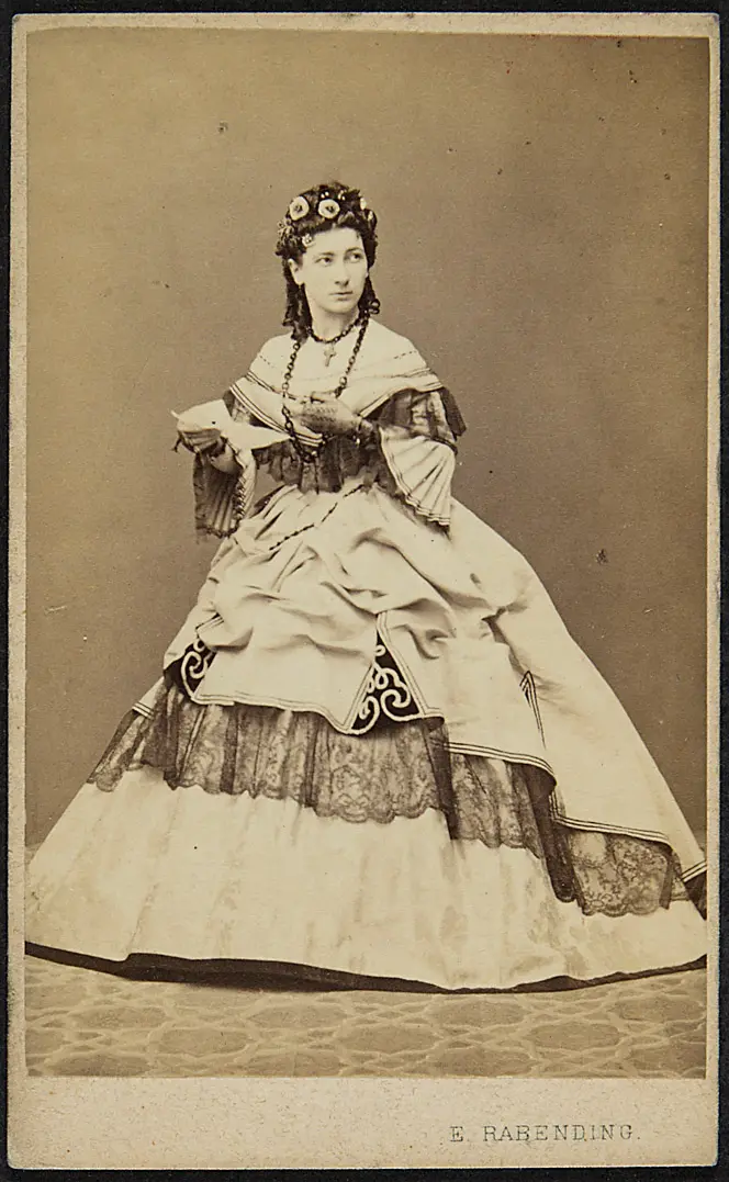 Charlotte Wolter