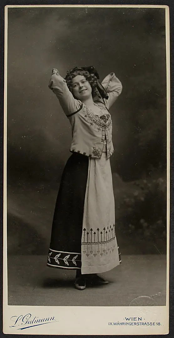 Louise Kartousch
