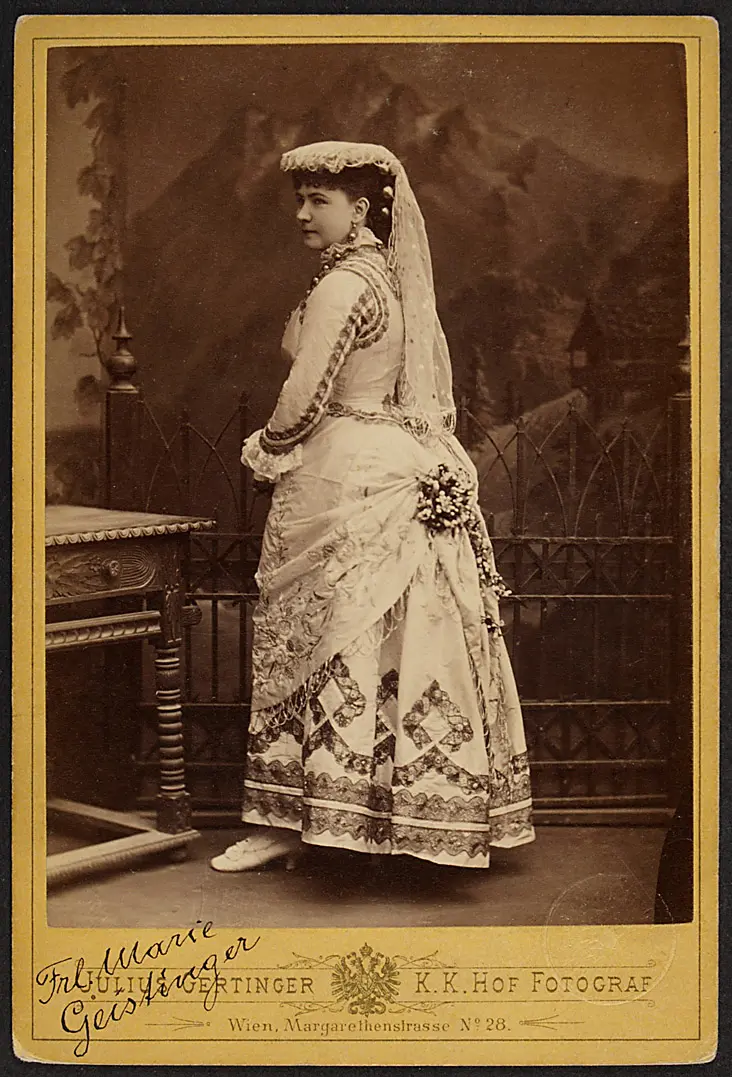 Marie Geistinger, Verweis auf Stücktitel: Madame Herzog