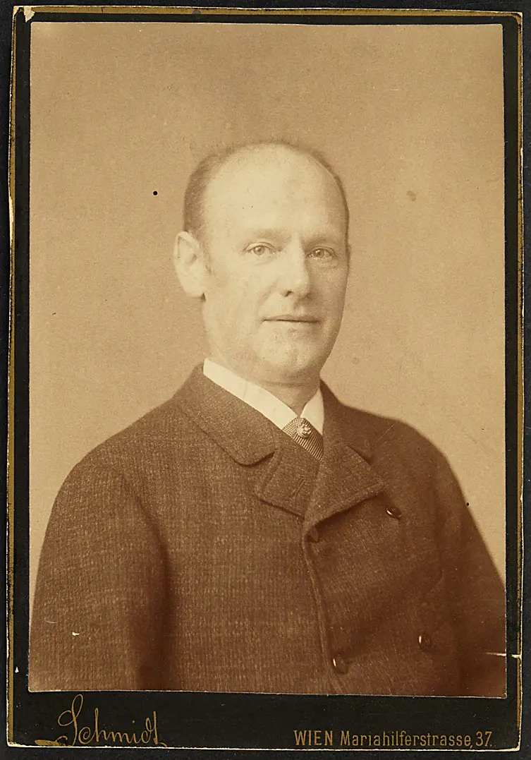 Hermann Schöne
