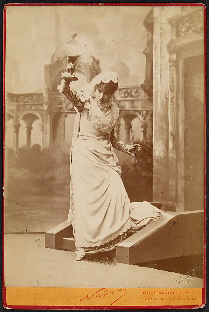 Sarah Bernhardt, Verweis auf Stücktitel: Hernani