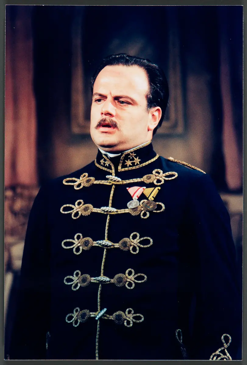 Felix Kurmayer, Verweis auf Stücktitel: Der Feldherrnhügel