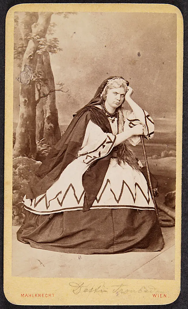 Marie Destinn