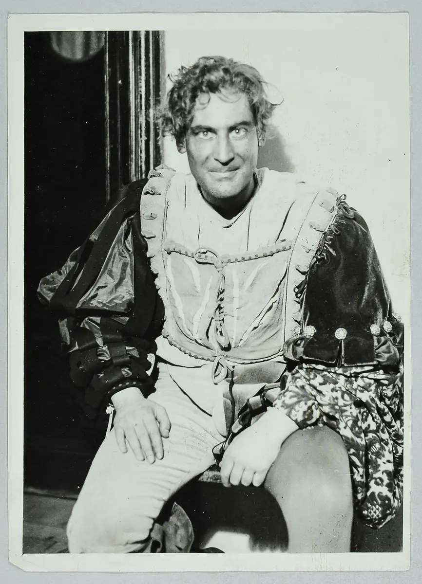 Erich Strömer, Verweis auf Stücktitel: Der Verrat von Novara