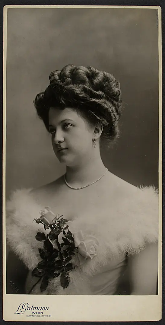 Vera Schwarz