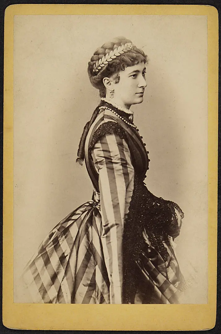 Charlotte Wolter