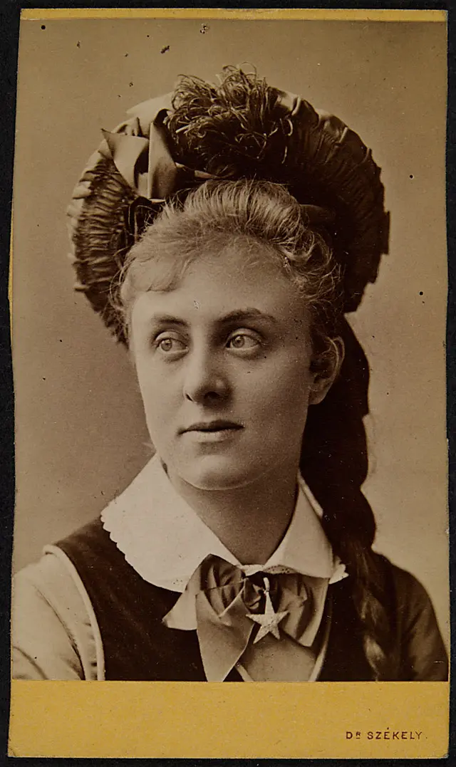 Stella Hohenfels
