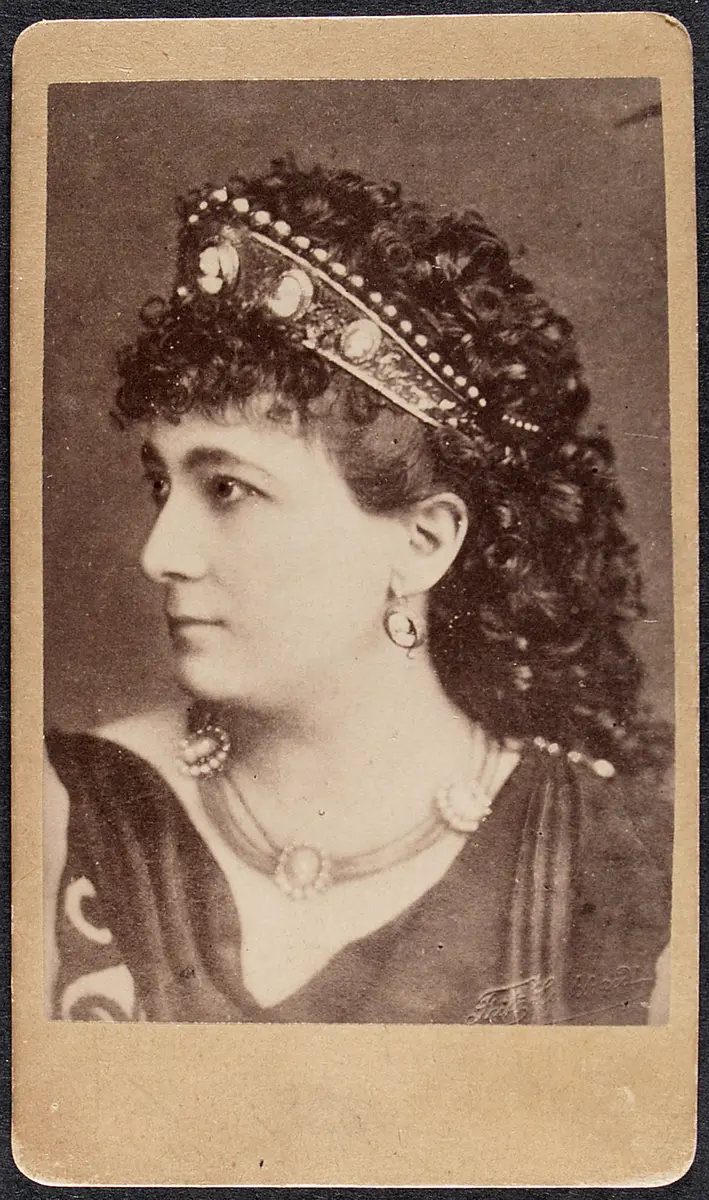 Charlotte Wolter