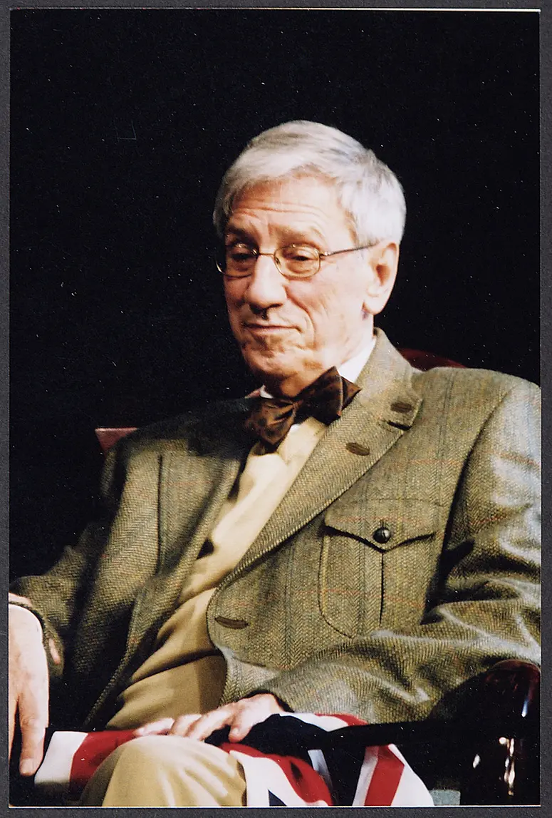 Wolfgang Gasser, Verweis auf Stücktitel: Elisabeth II.