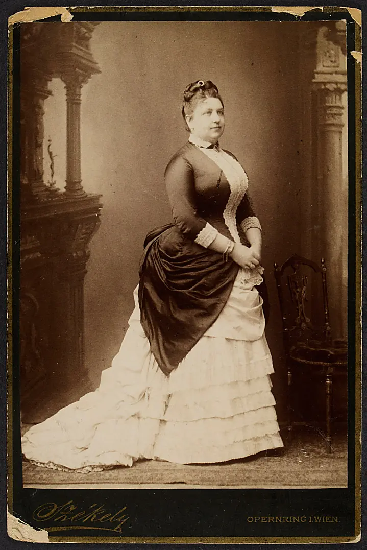 Anna Kratz