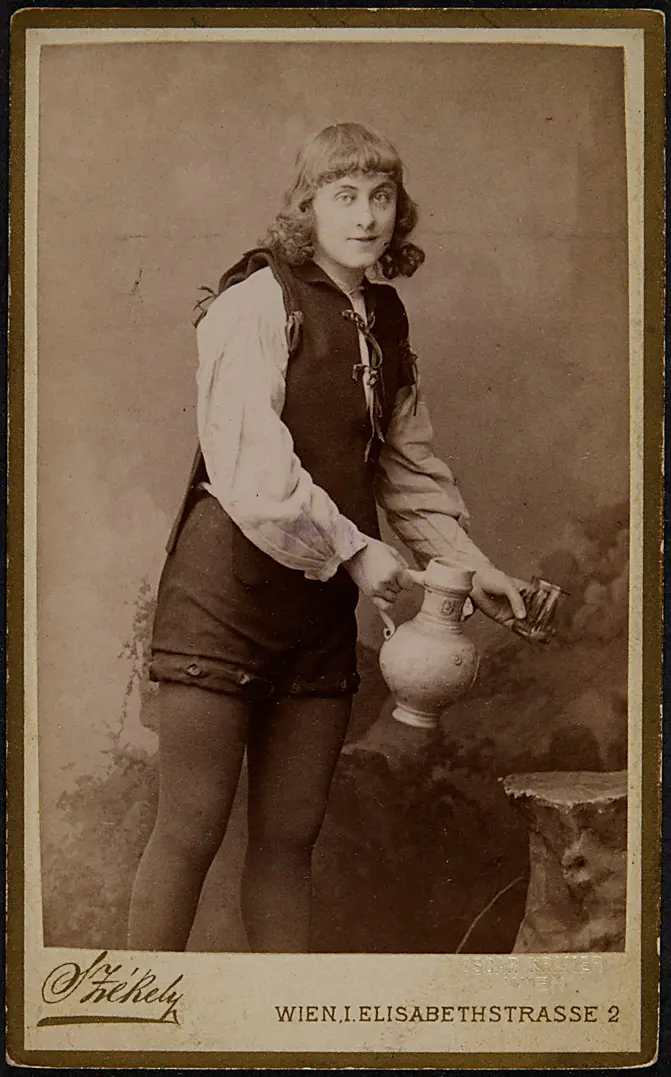 Stella Hohenfels, Verweis auf Stücktitel: Götz von Berlichingen