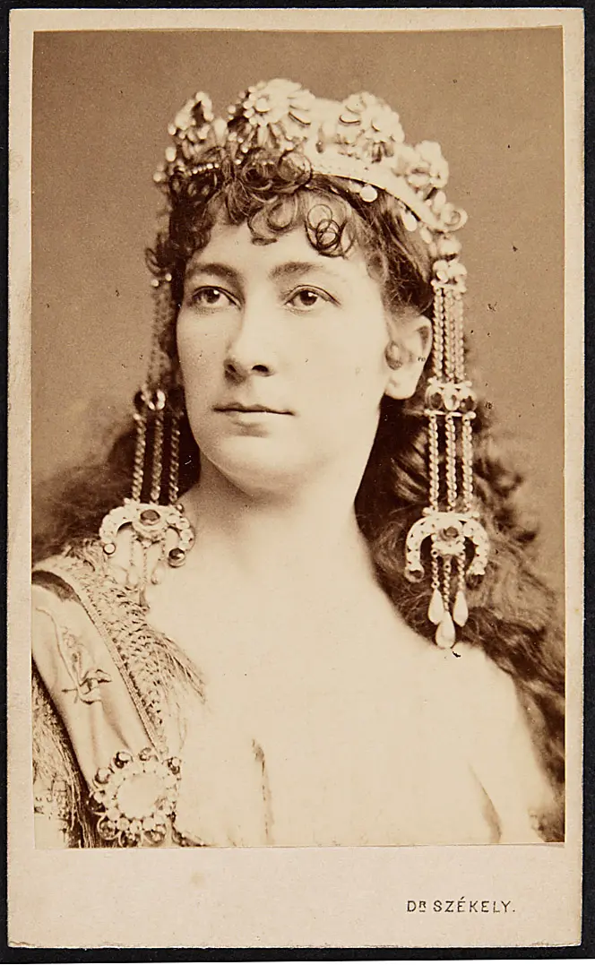 Charlotte Wolter