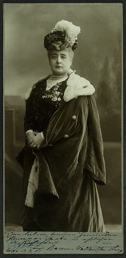 Pauline Lucca