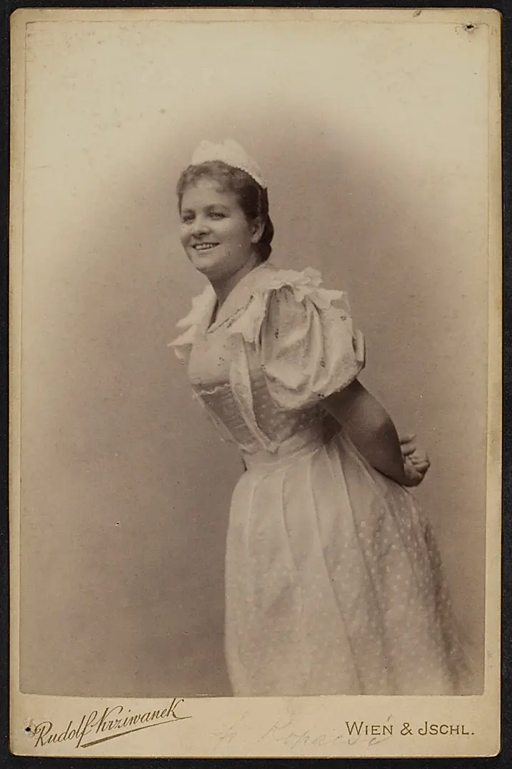 Julie Kopacsi-Karczag