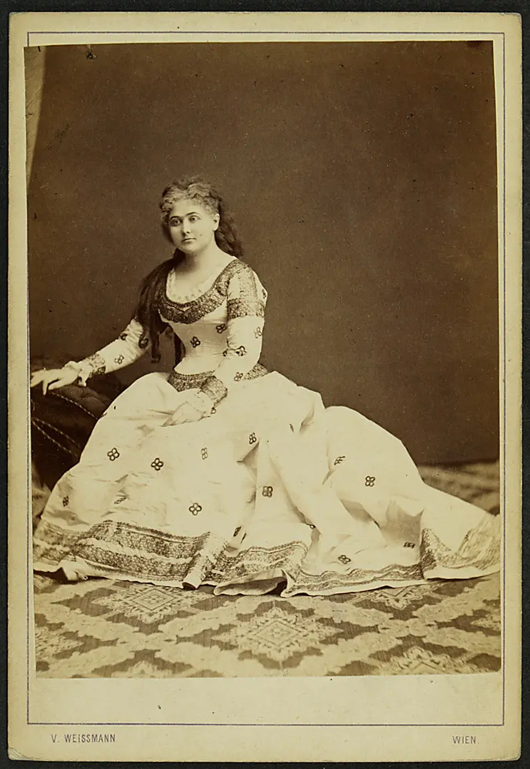 Minnie Hauck