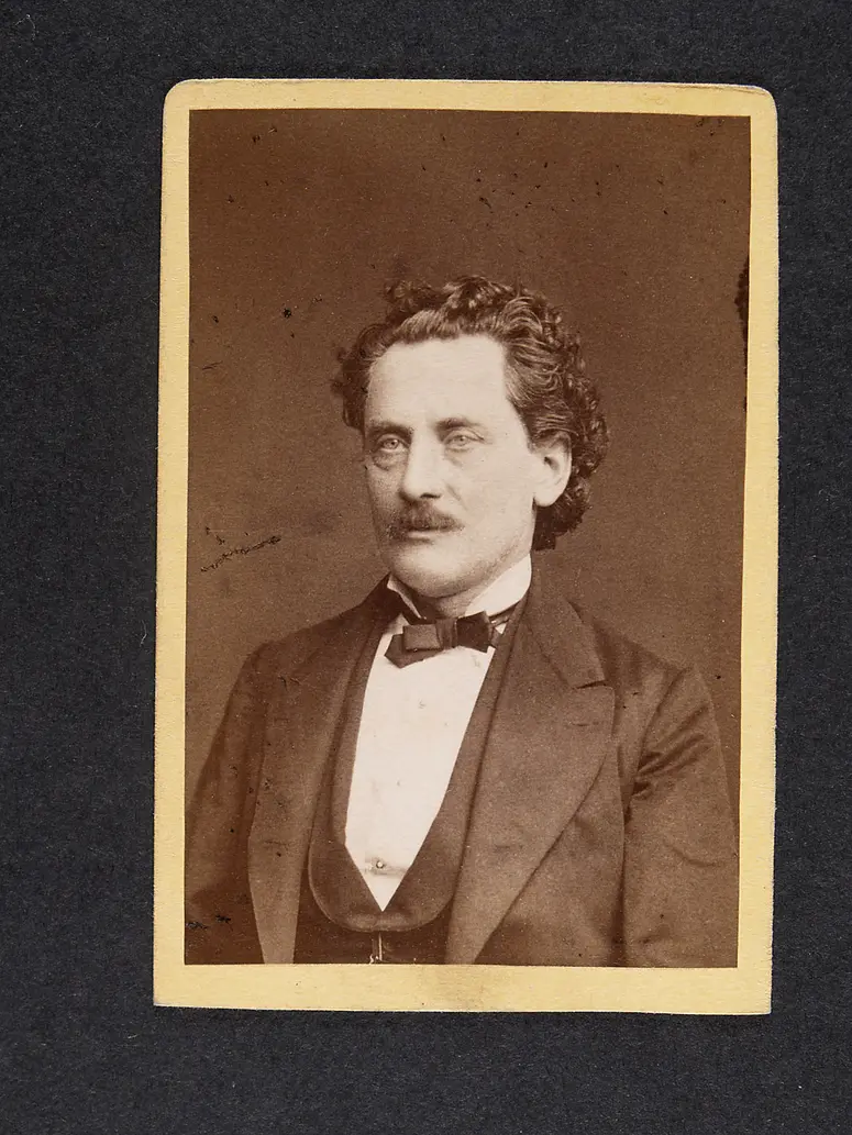 Hr. Schlögel