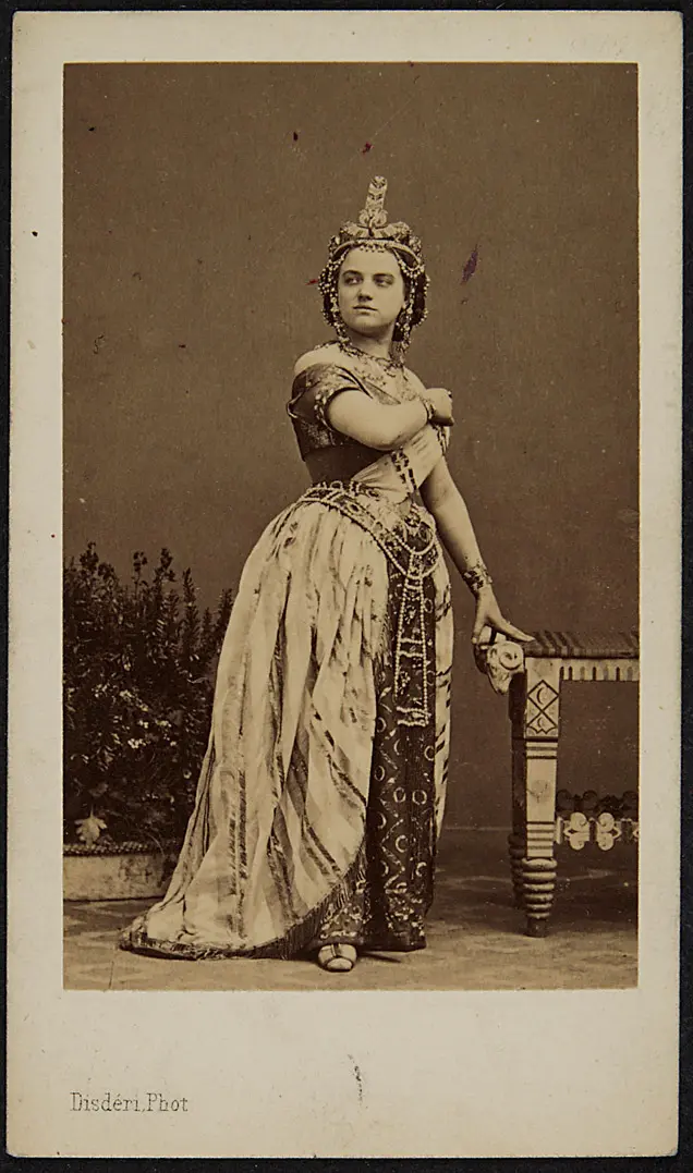 Marie Sax