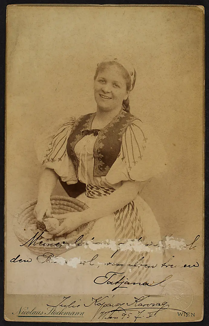 Julie Kopacsi-Karczag