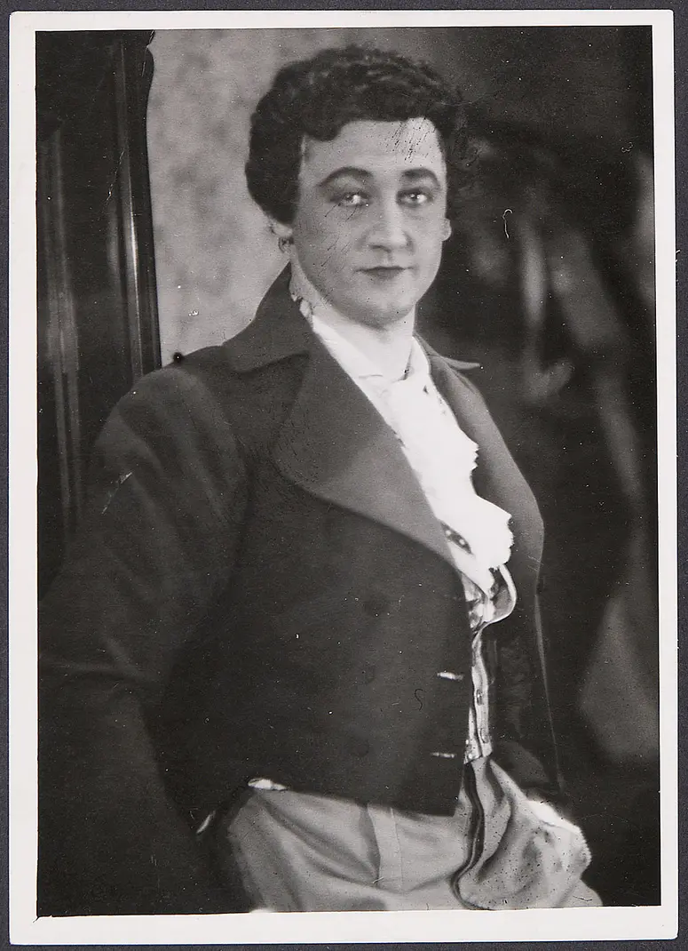 Willy Frey, Verweis auf Stücktitel: Tosca