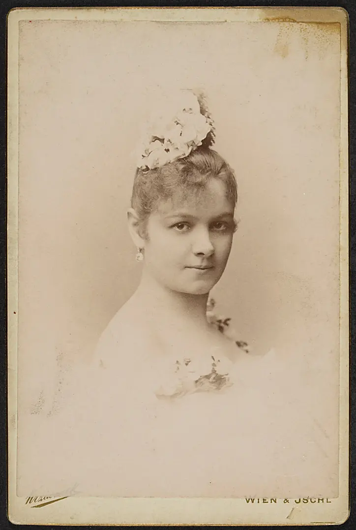 Ilka Palmay, Verweis auf Stücktitel: Mamselle Nitouche