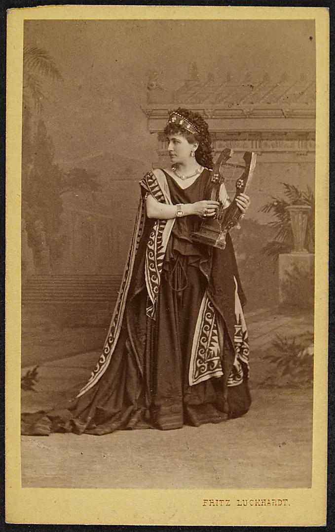 Charlotte Wolter