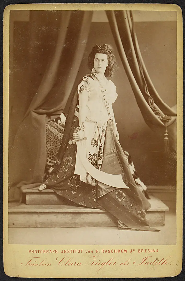Clara Ziegler, Verweis auf Stücktitel: Judith