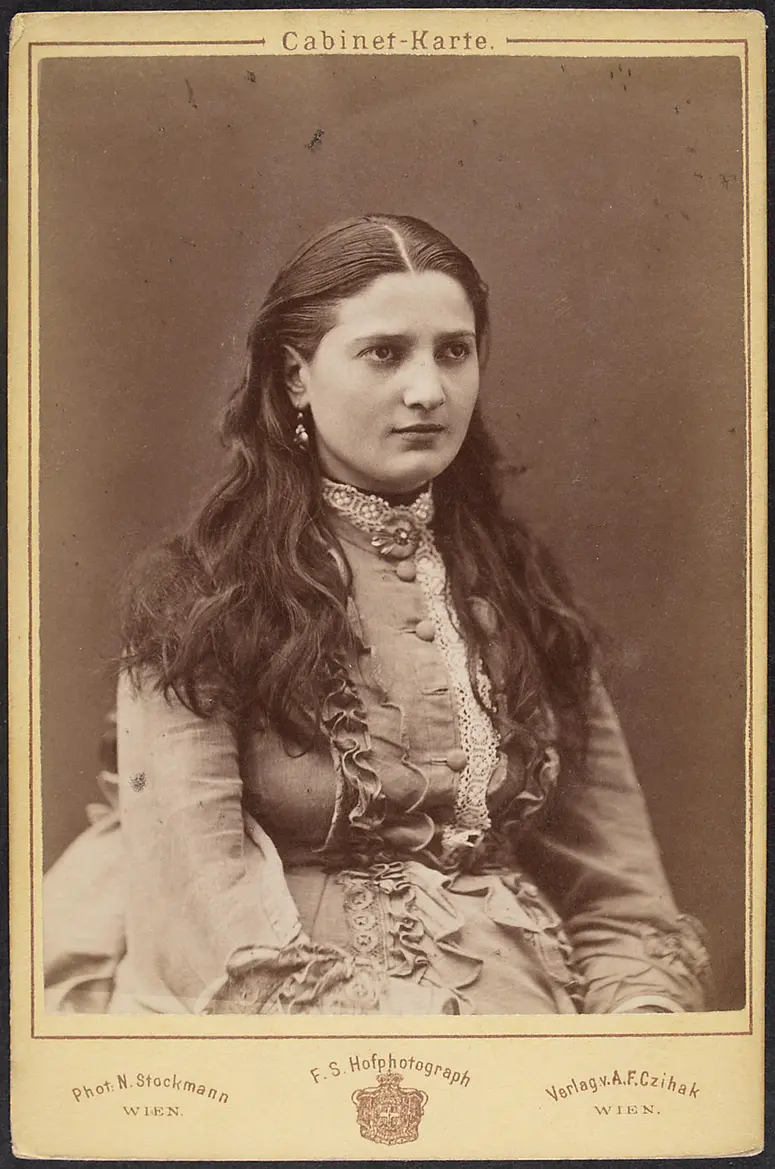 Marie Tiefenbach