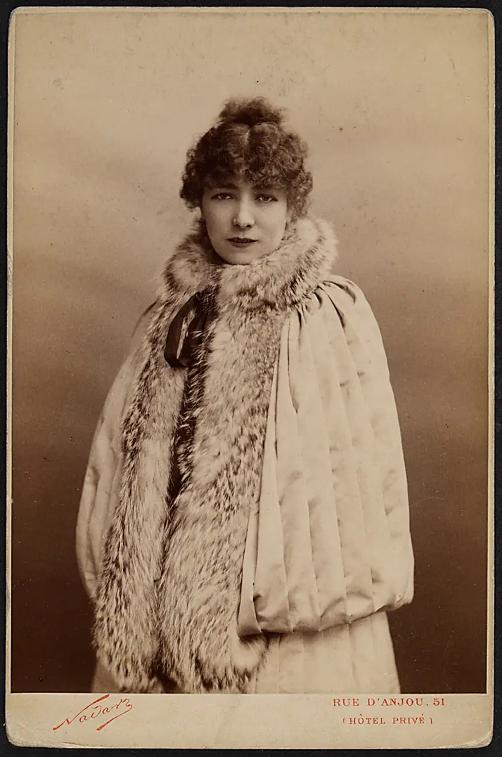Sarah Bernhardt, Verweis auf Stücktitel: Fedora