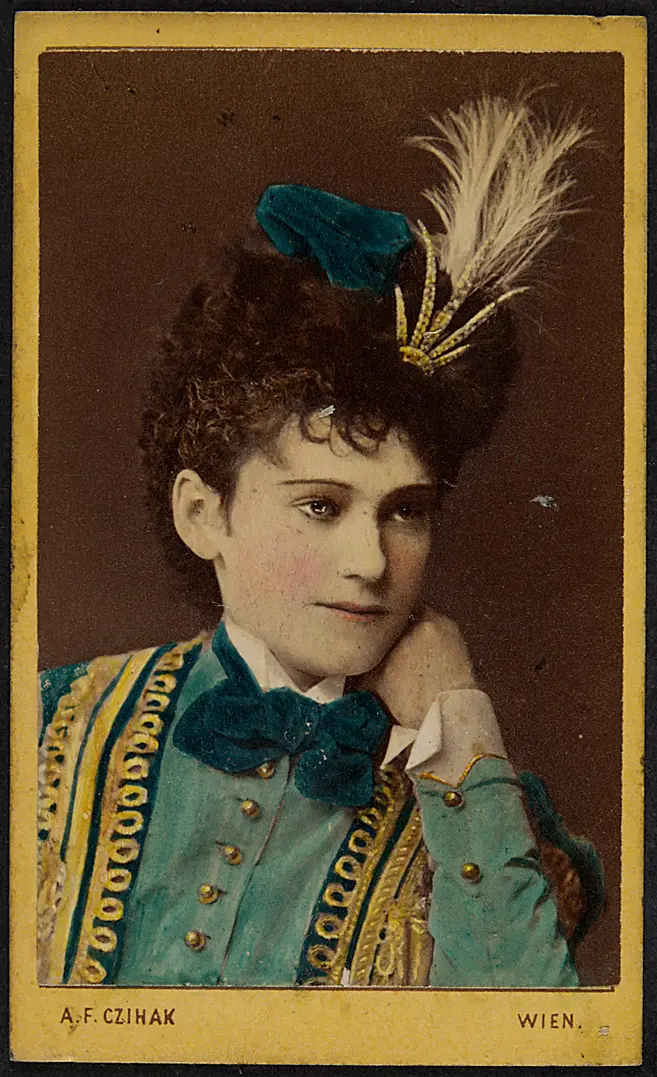 Irma Nittinger, Verweis auf Stücktitel: Die Fledermaus