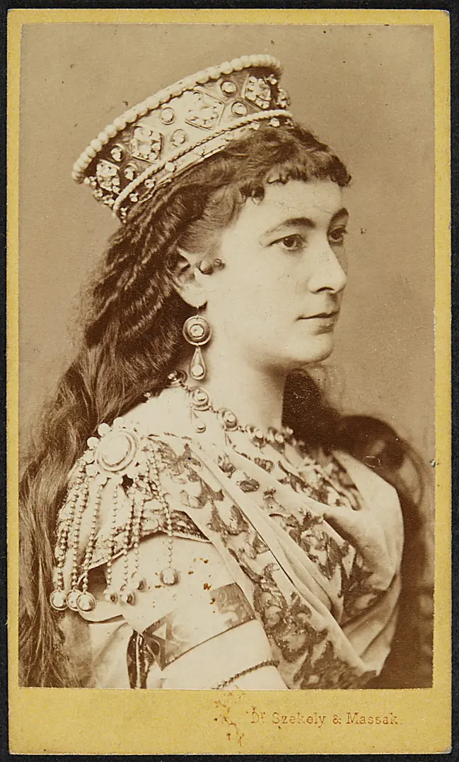 Charlotte Wolter