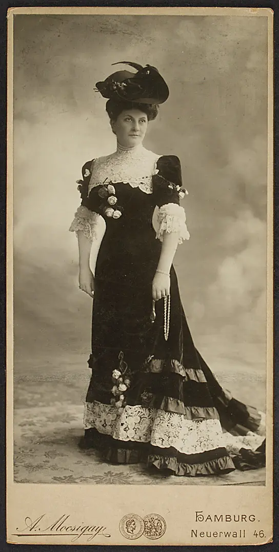 Karli Bozenhard-Hücker