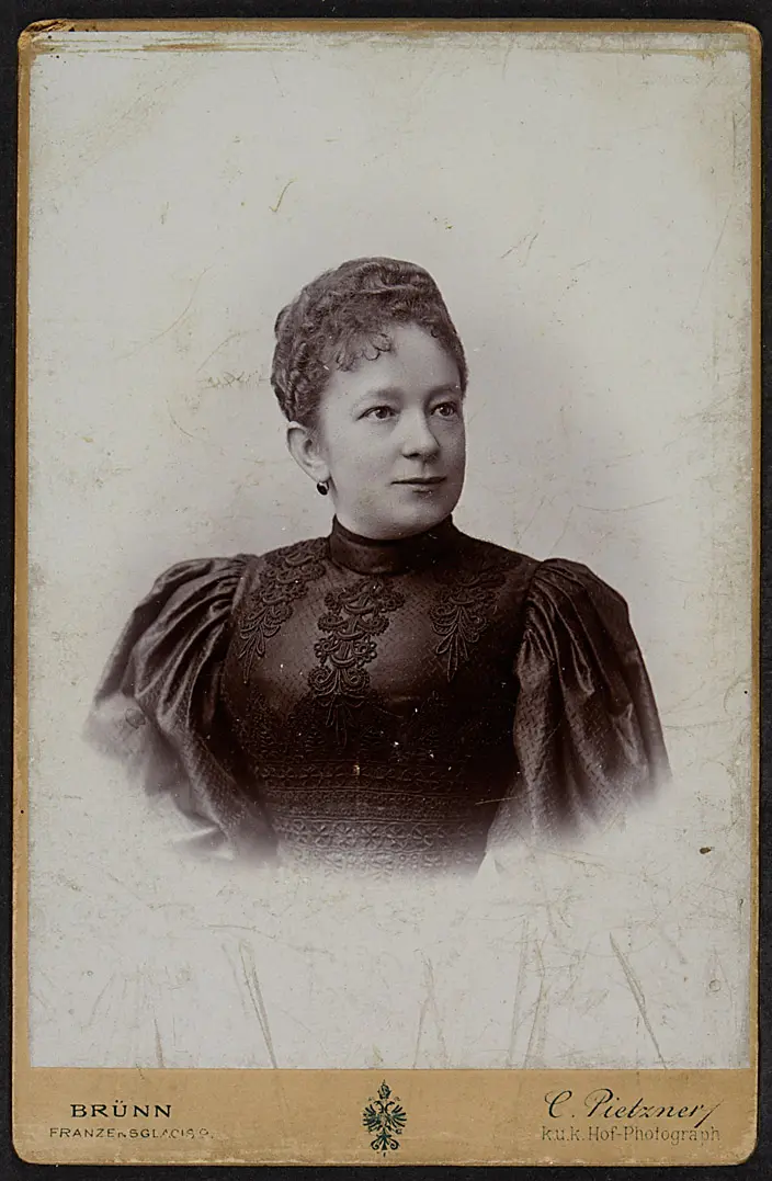 Julie Gomperz