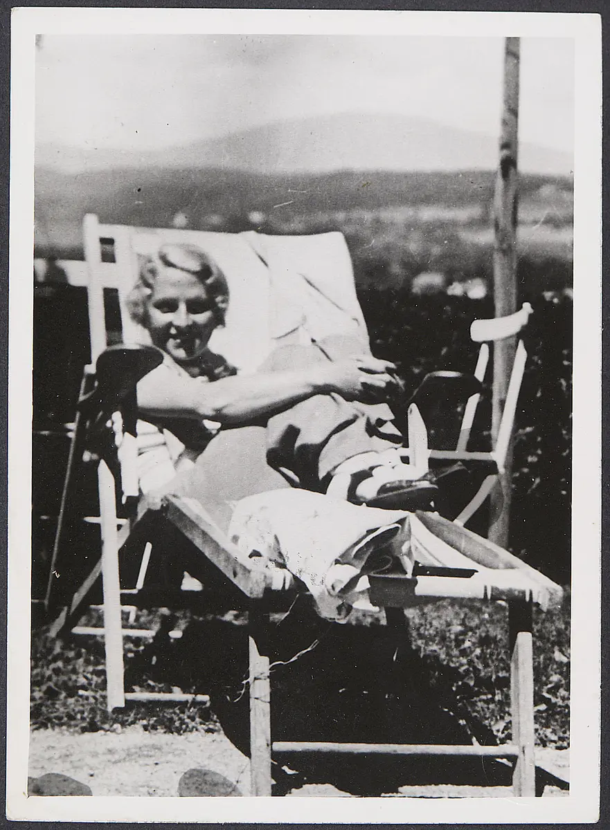 Evelyn Holt