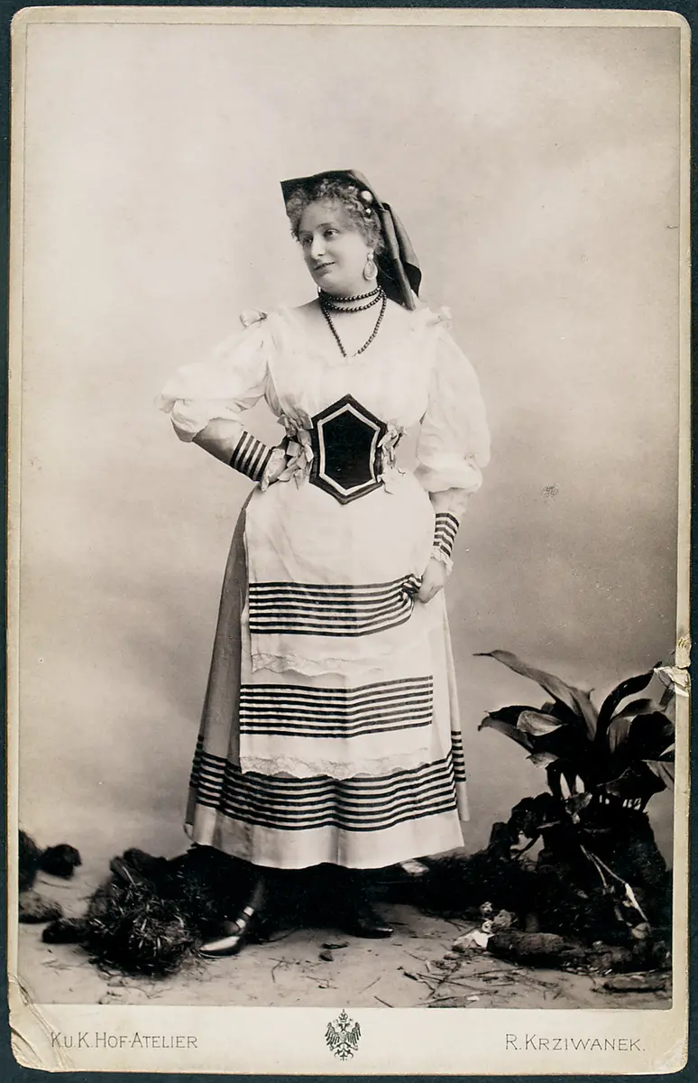 Esthi von Stein