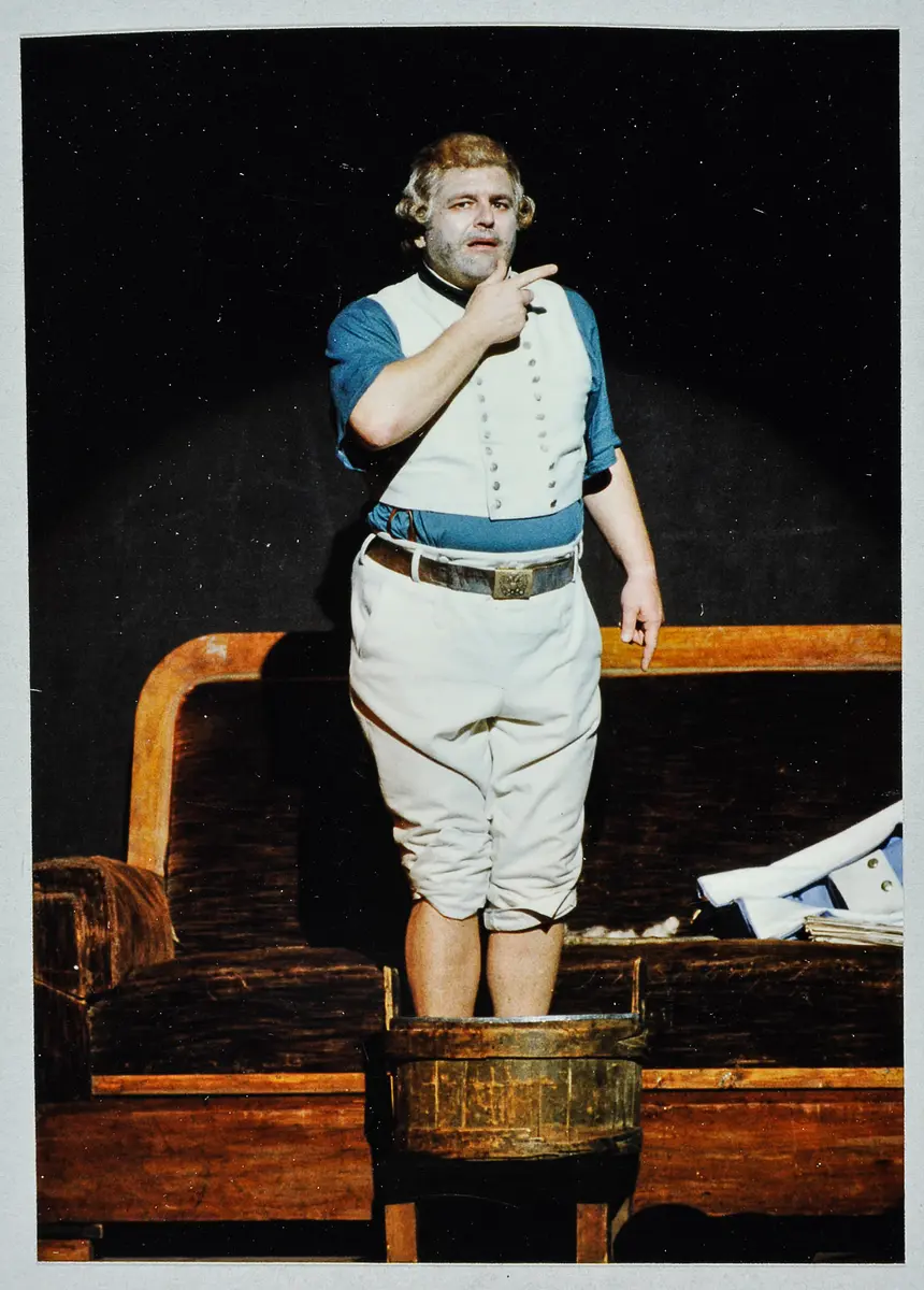 Erwin Steinhauer, Verweis auf Stücktitel: Freiheit in Krähwinkel