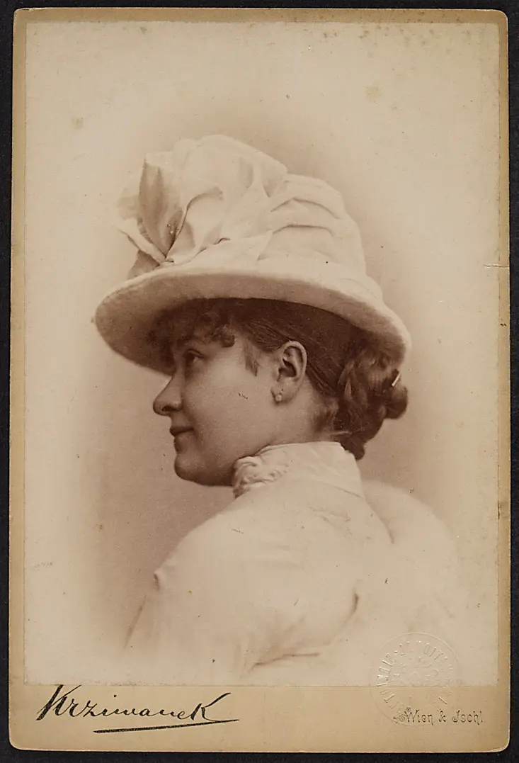 Marie Schwarz