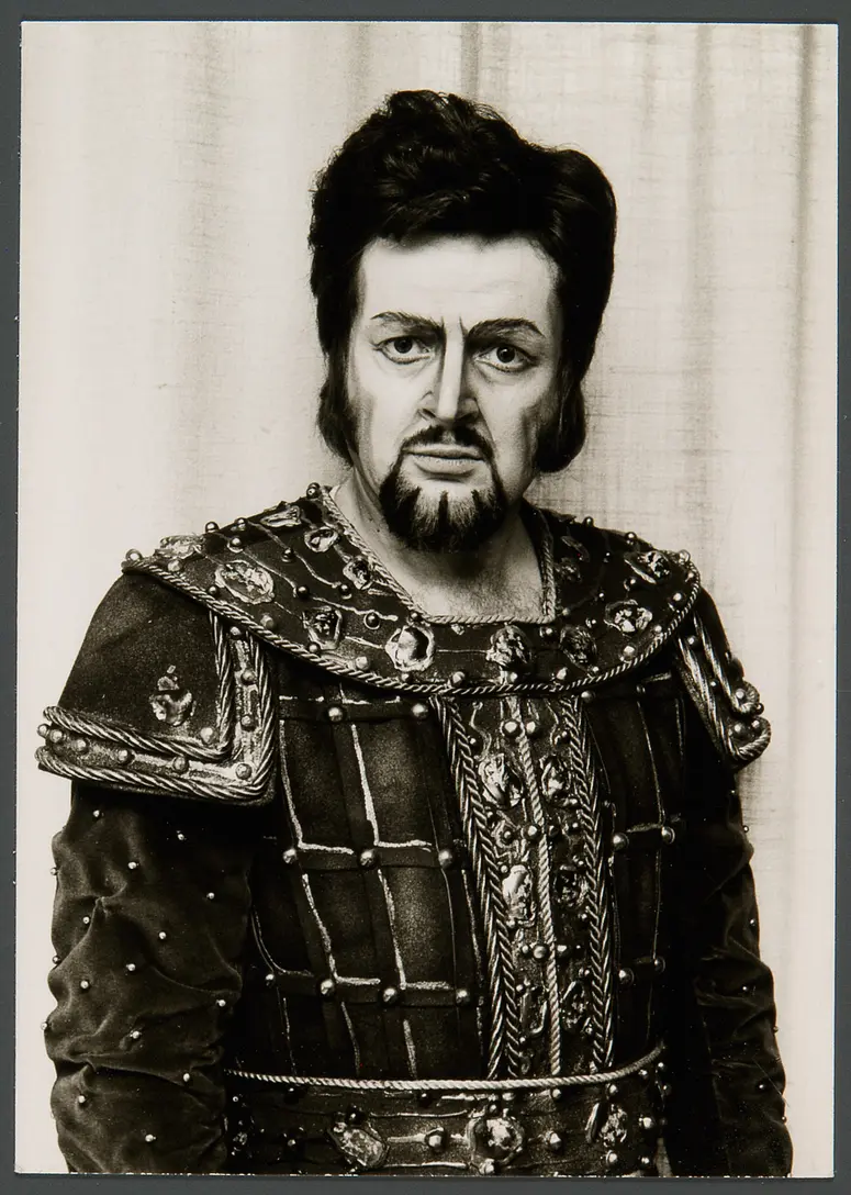 Siegmund Nimsgern, Verweis auf Stücktitel: Lohengrin