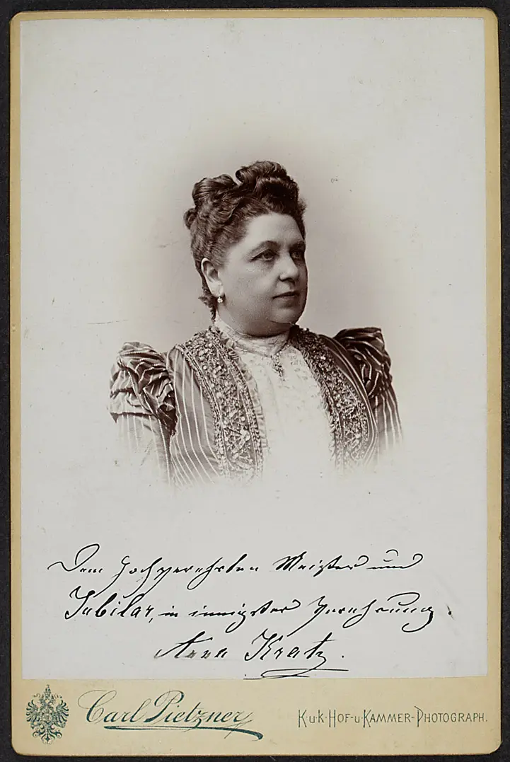 Anna Kratz