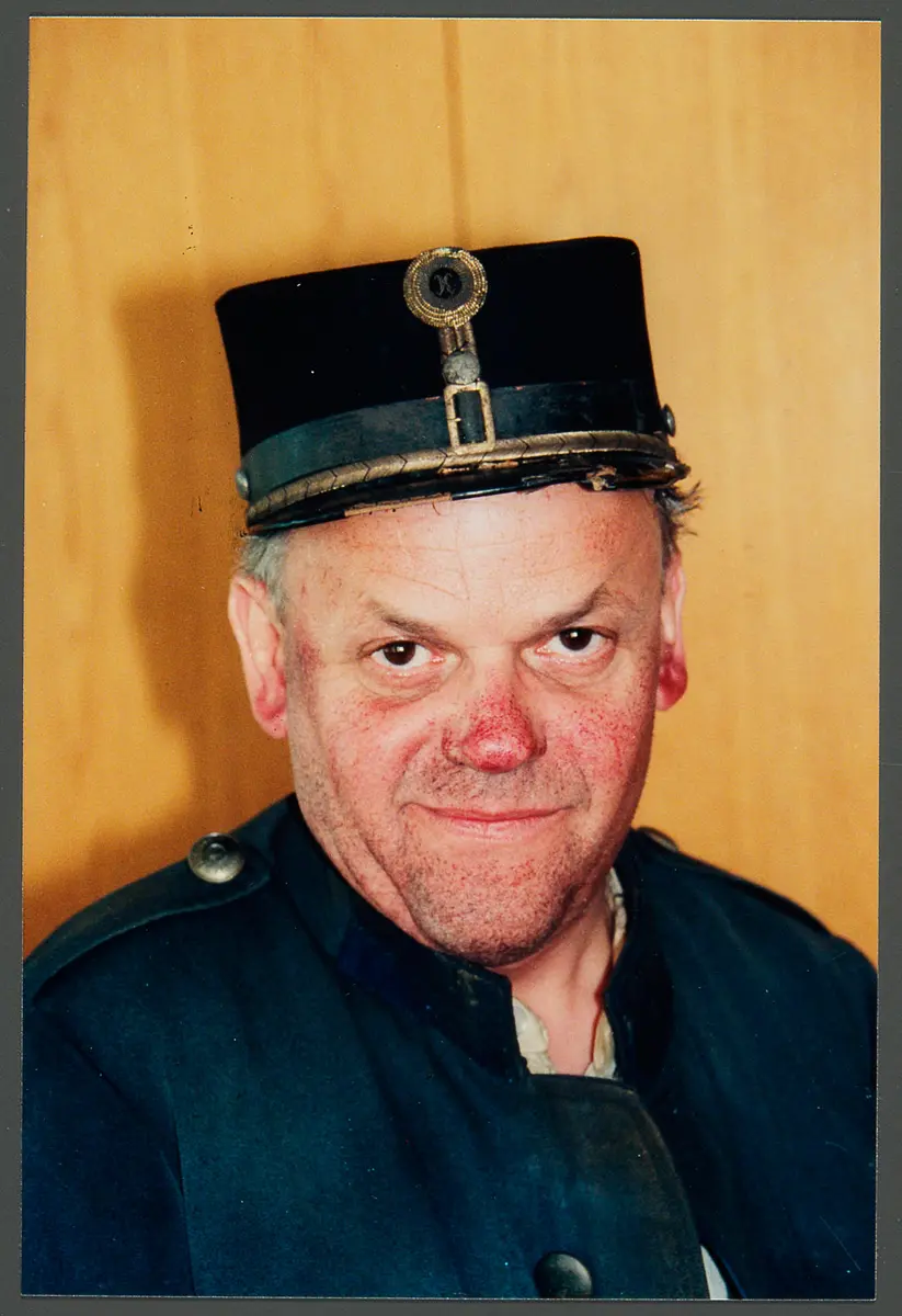 Robert Meyer, Verweis auf Stücktitel: Die Fledermaus