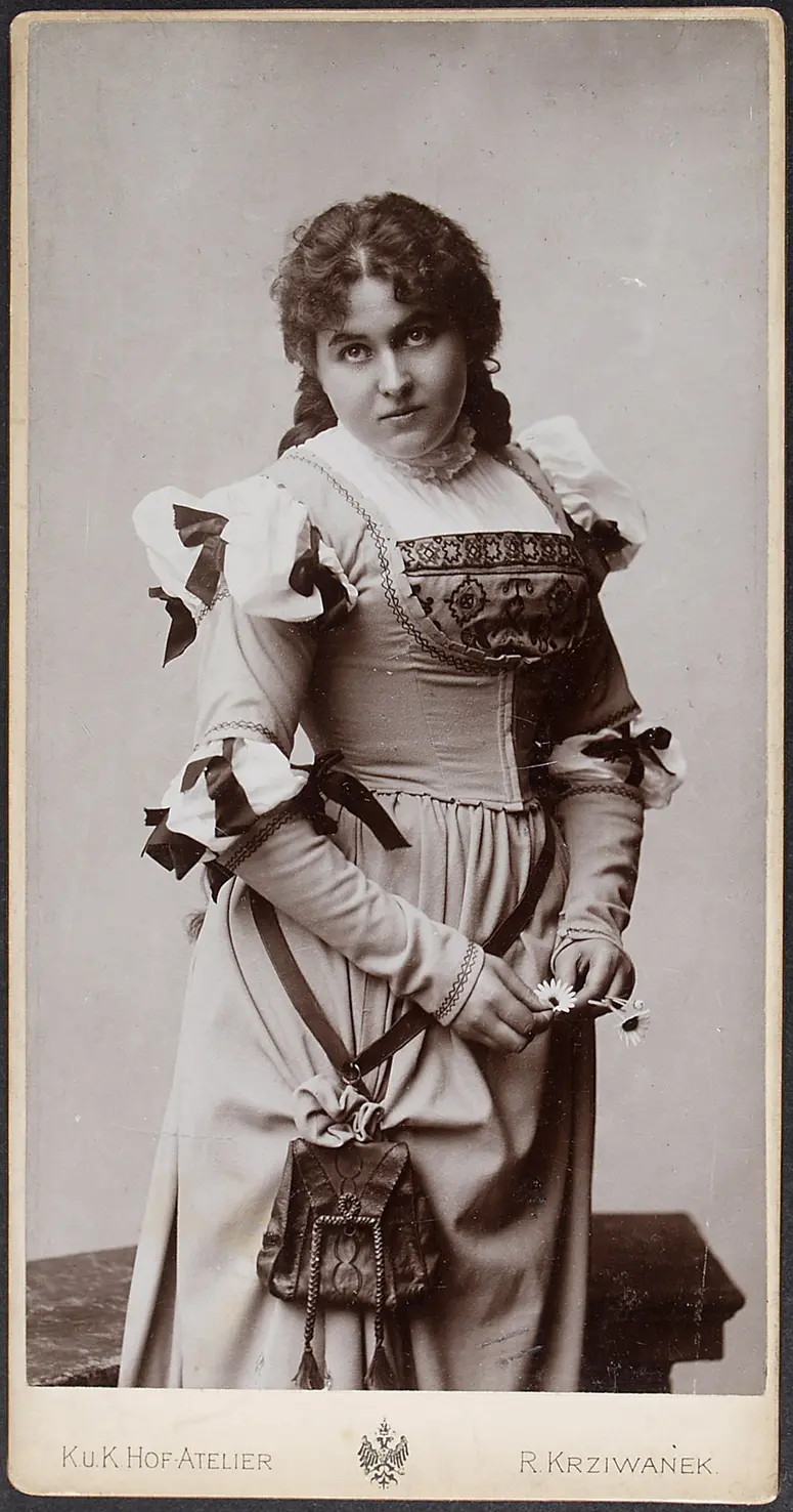 Elisabeth Hruby
