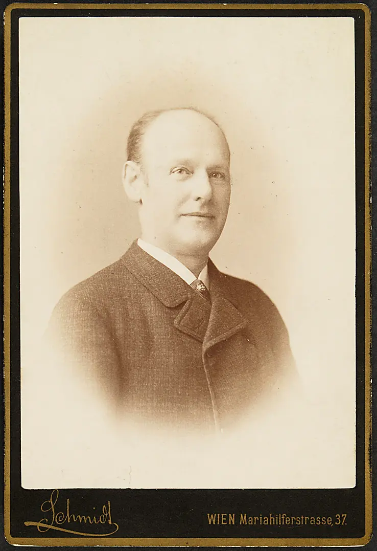 Hermann Schöne
