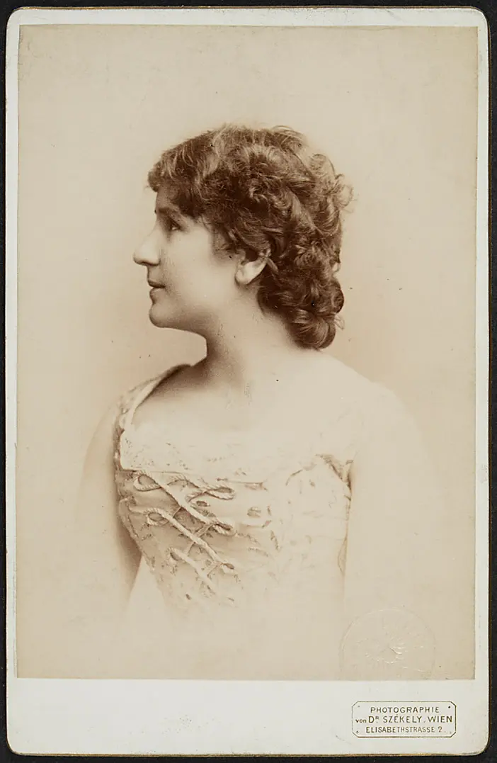 Luise Dumont