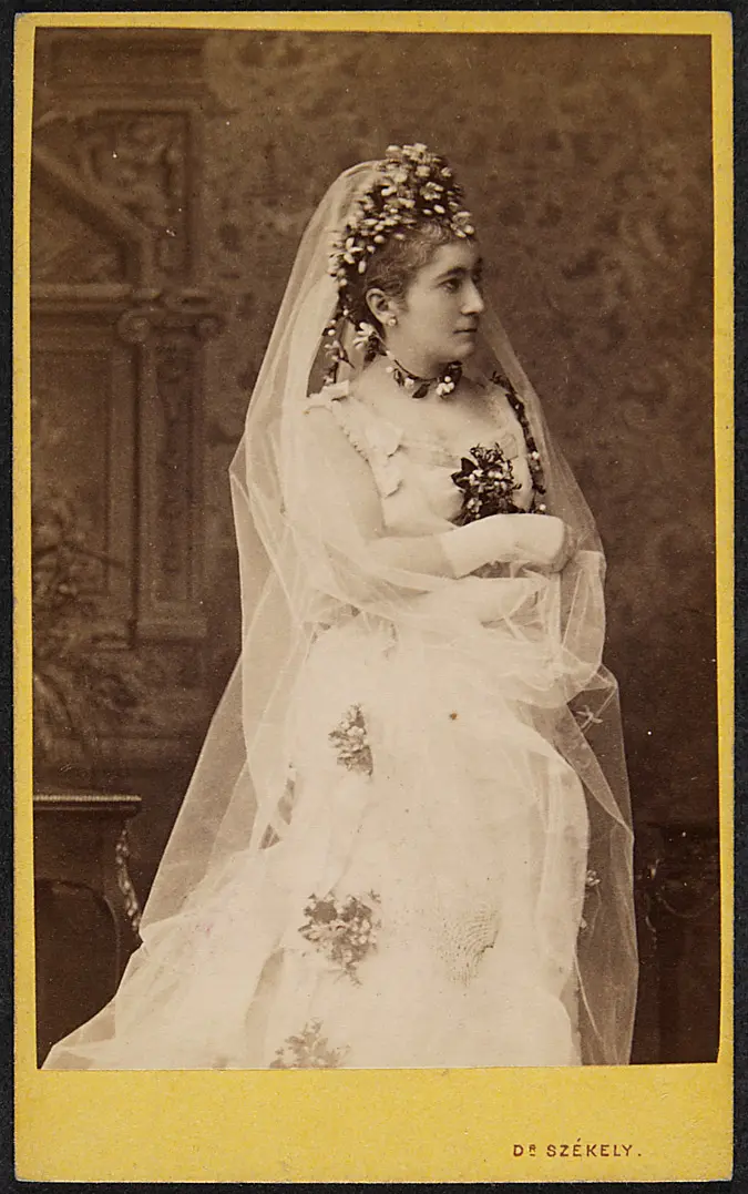 Charlotte Wolter