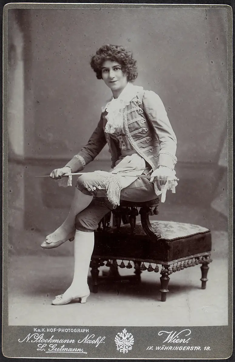 Emmy Petko, Verweis auf Stücktitel: Chérubin