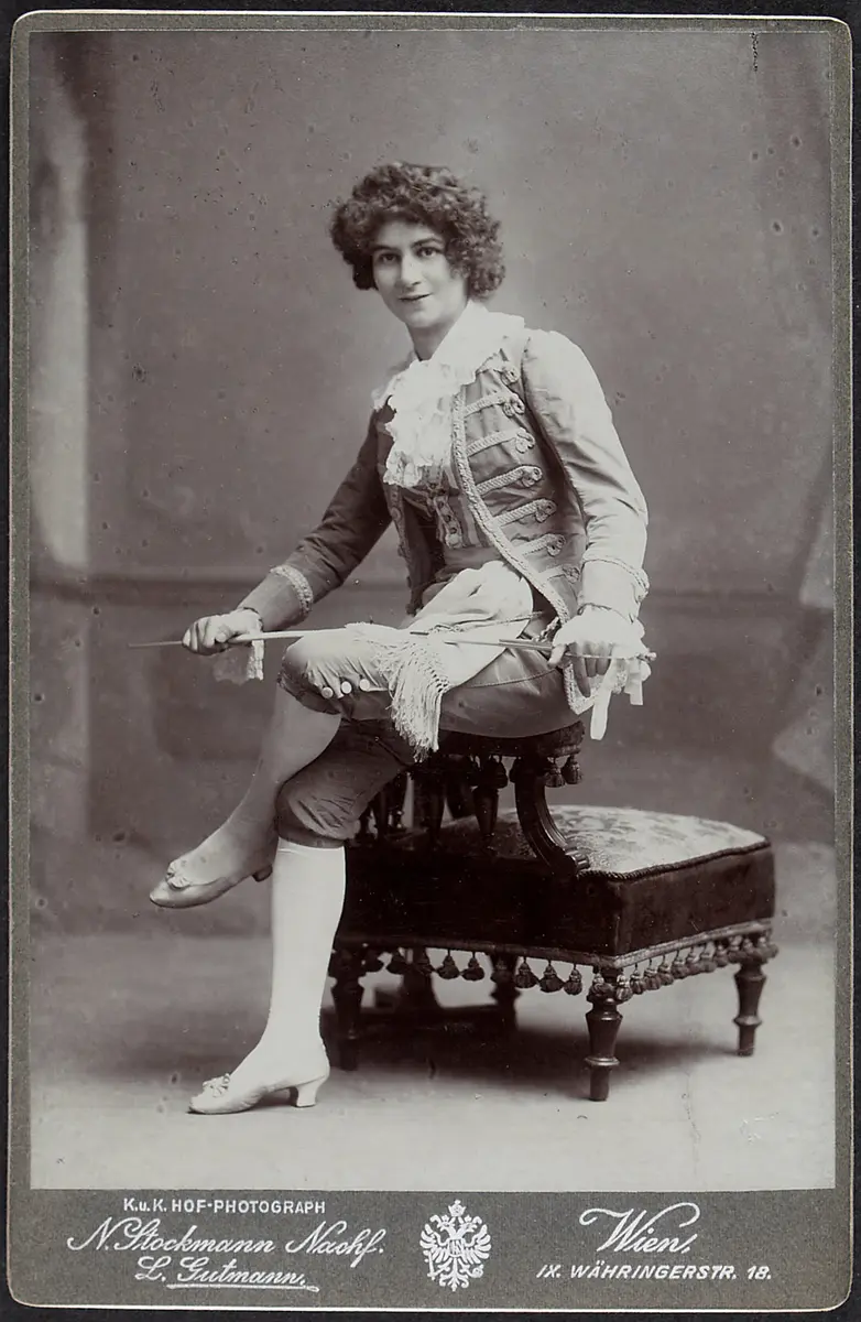 Emmy Petko, Verweis auf Stücktitel: Chérubin