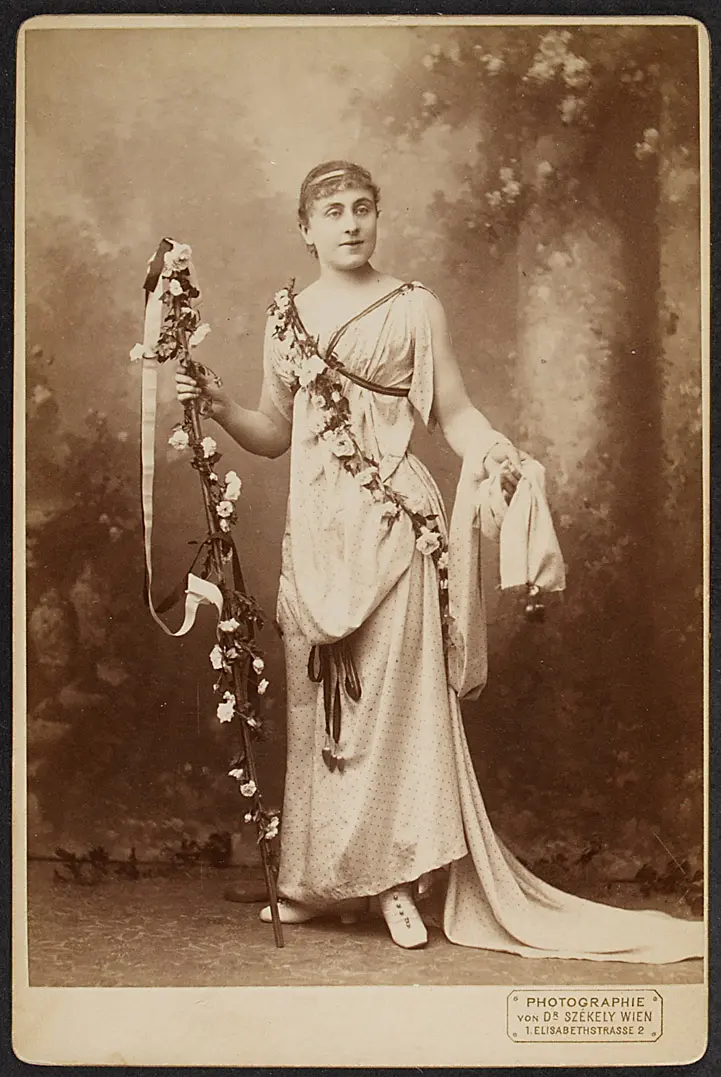 Stella Hohenfels