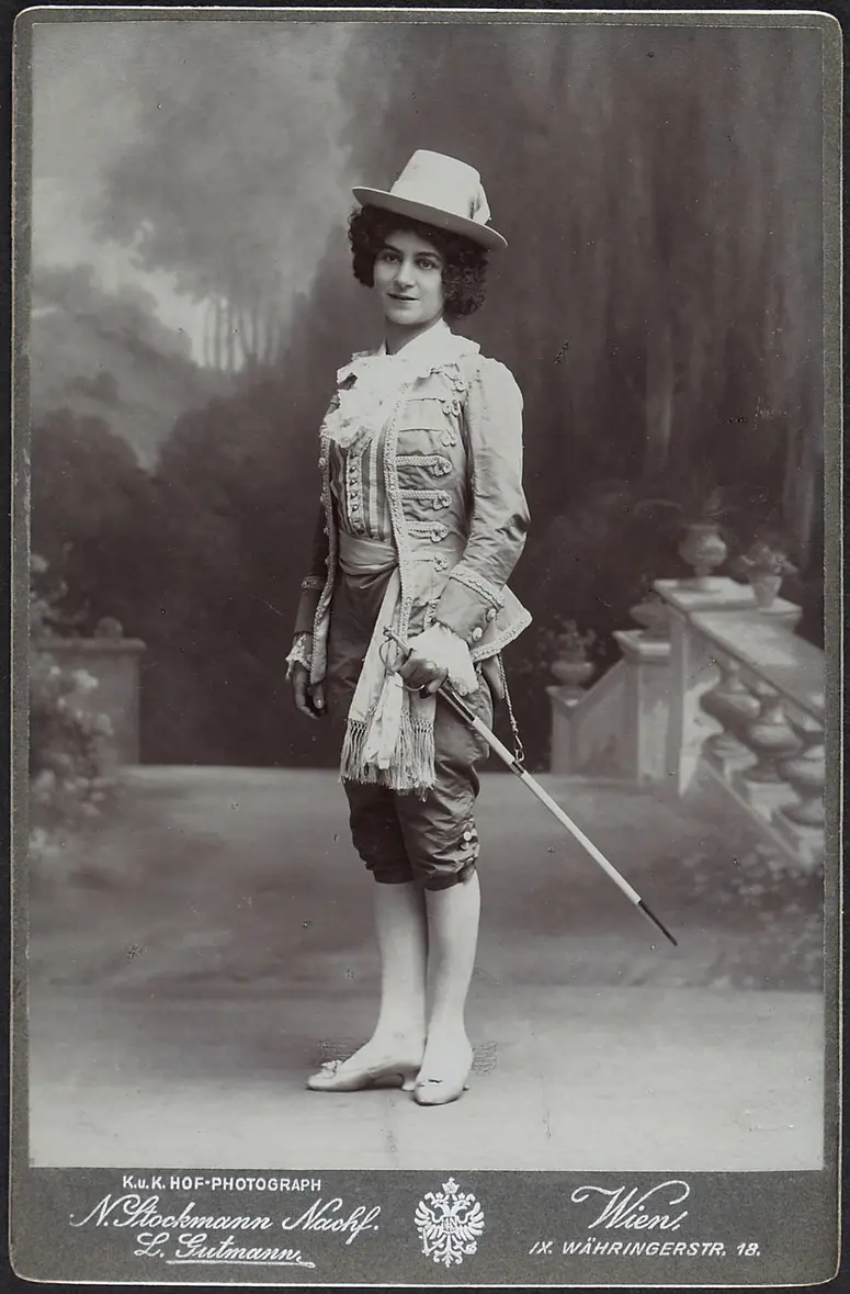 Emmy Petko, Verweis auf Stücktitel: Chérubin