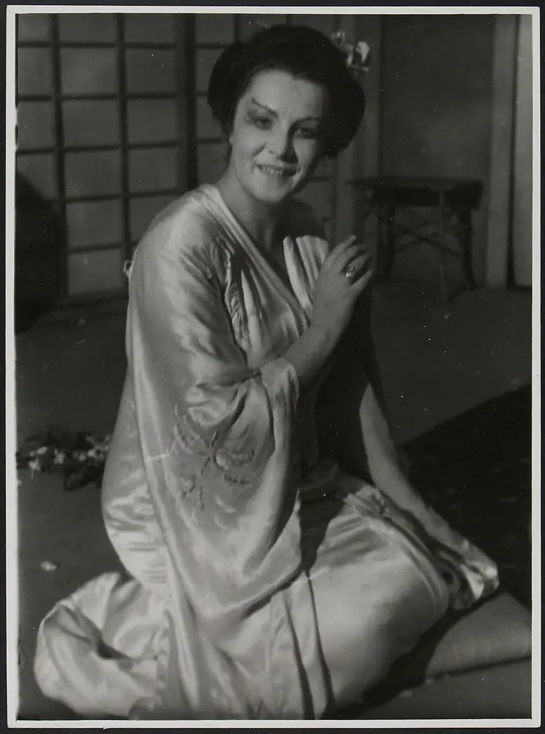 Natalie Spiller, Verweis auf Stücktitel: Madame Butterfly