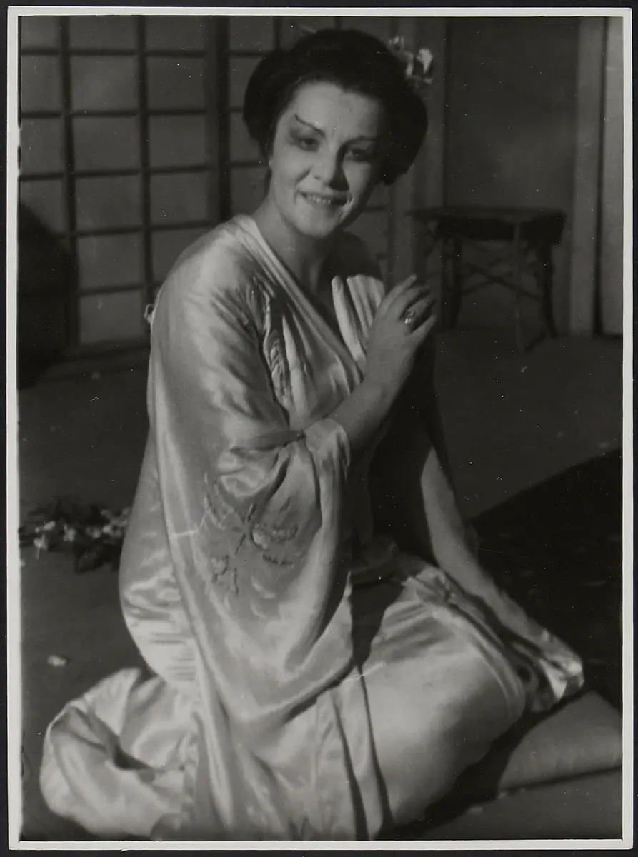 Natalie Spiller, Verweis auf Stücktitel: Madame Butterfly