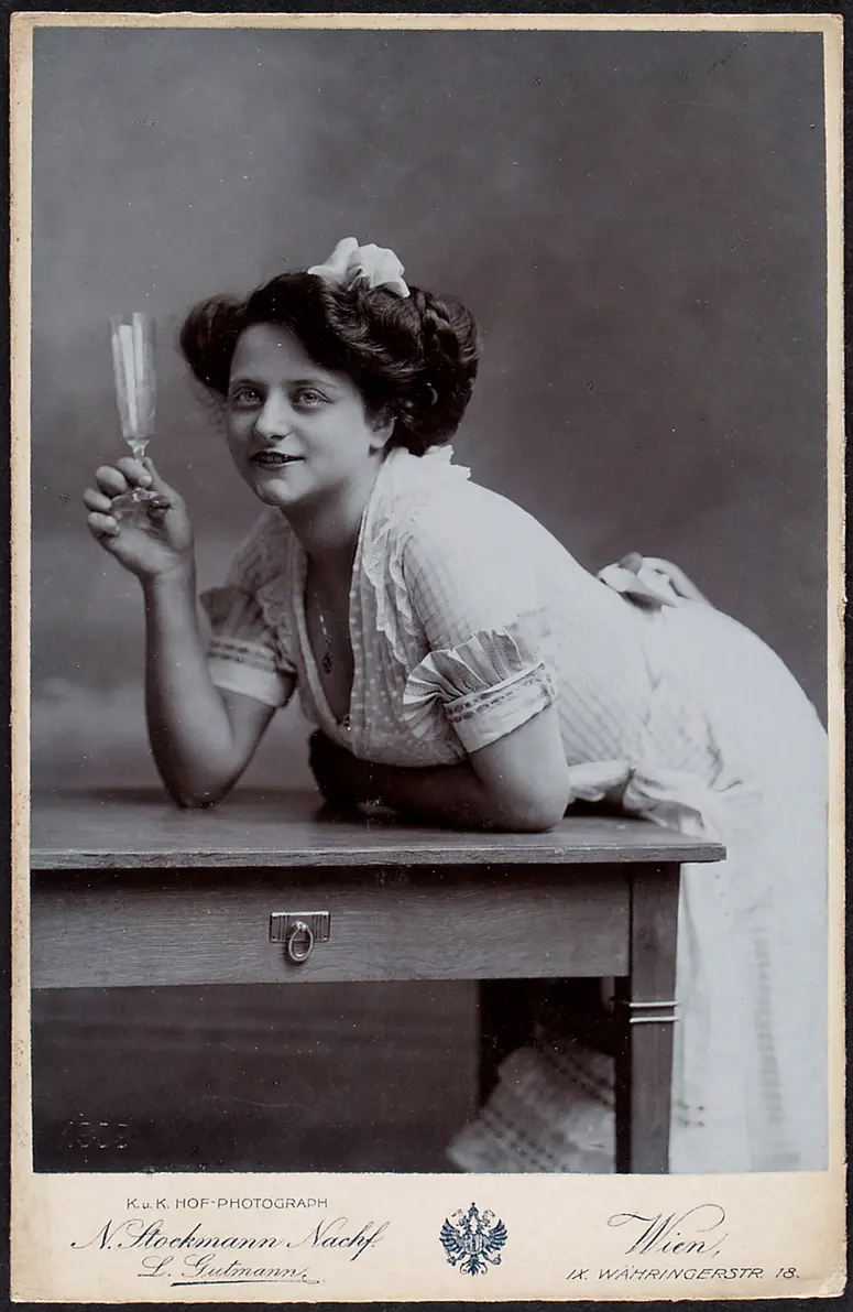 Mimi Marlow